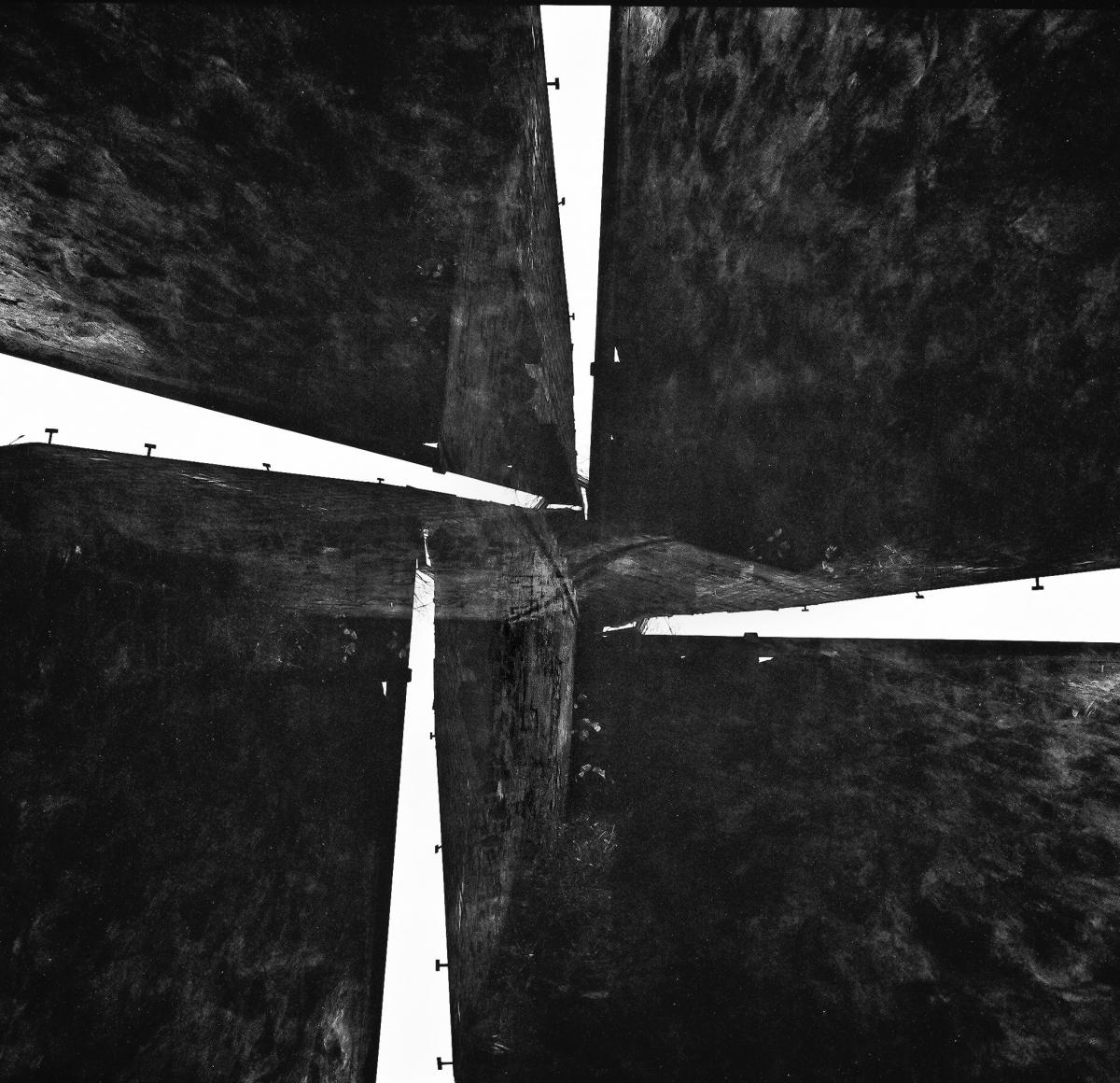 Cruz. Fotografía de Plato Terentev - pexels.com